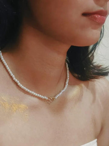 Heart pearl necklace